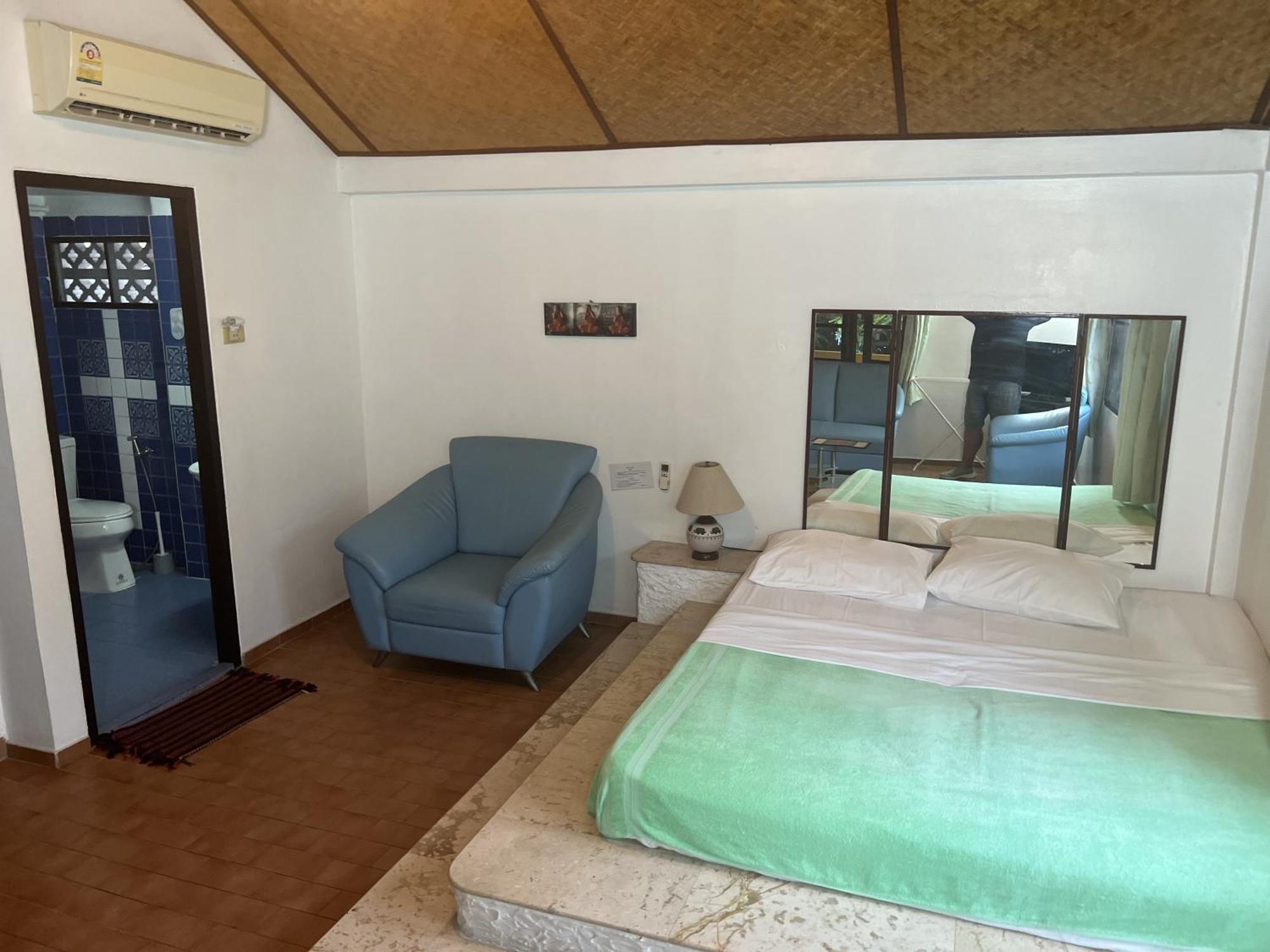 Baan Orchid Guesthouse Patong ภายนอก รูปภาพ