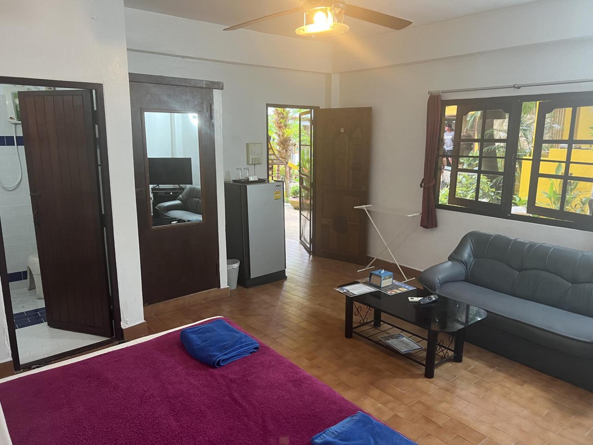 Baan Orchid Guesthouse Patong ภายนอก รูปภาพ